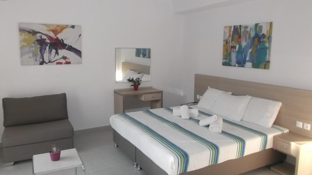 Vanessa House Luxury Apartments Скиатос Экстерьер фото