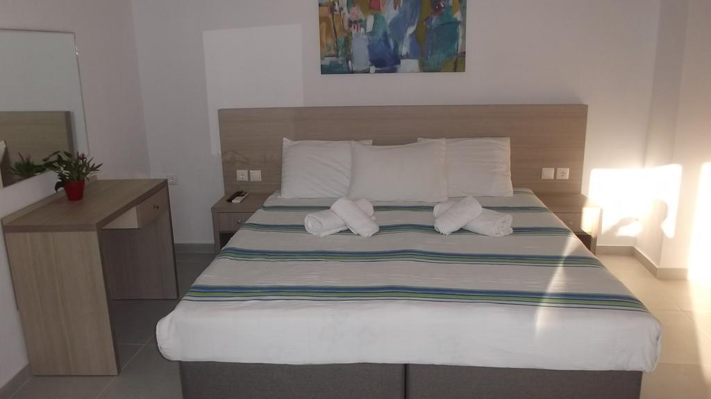 Vanessa House Luxury Apartments Скиатос Экстерьер фото